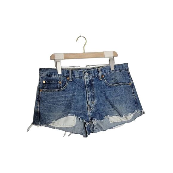 Levi's 559 Denim Cutoff Shorts Sz 34 - Picture 1 of 5